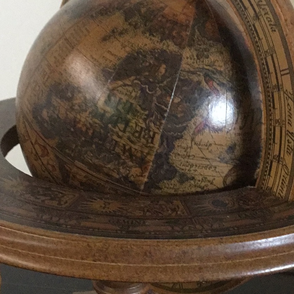 Wood Globe Decoration - Picture 14 of 16